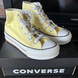 Converse All Star Chuck Taylor Platform sneakers, girls size 2